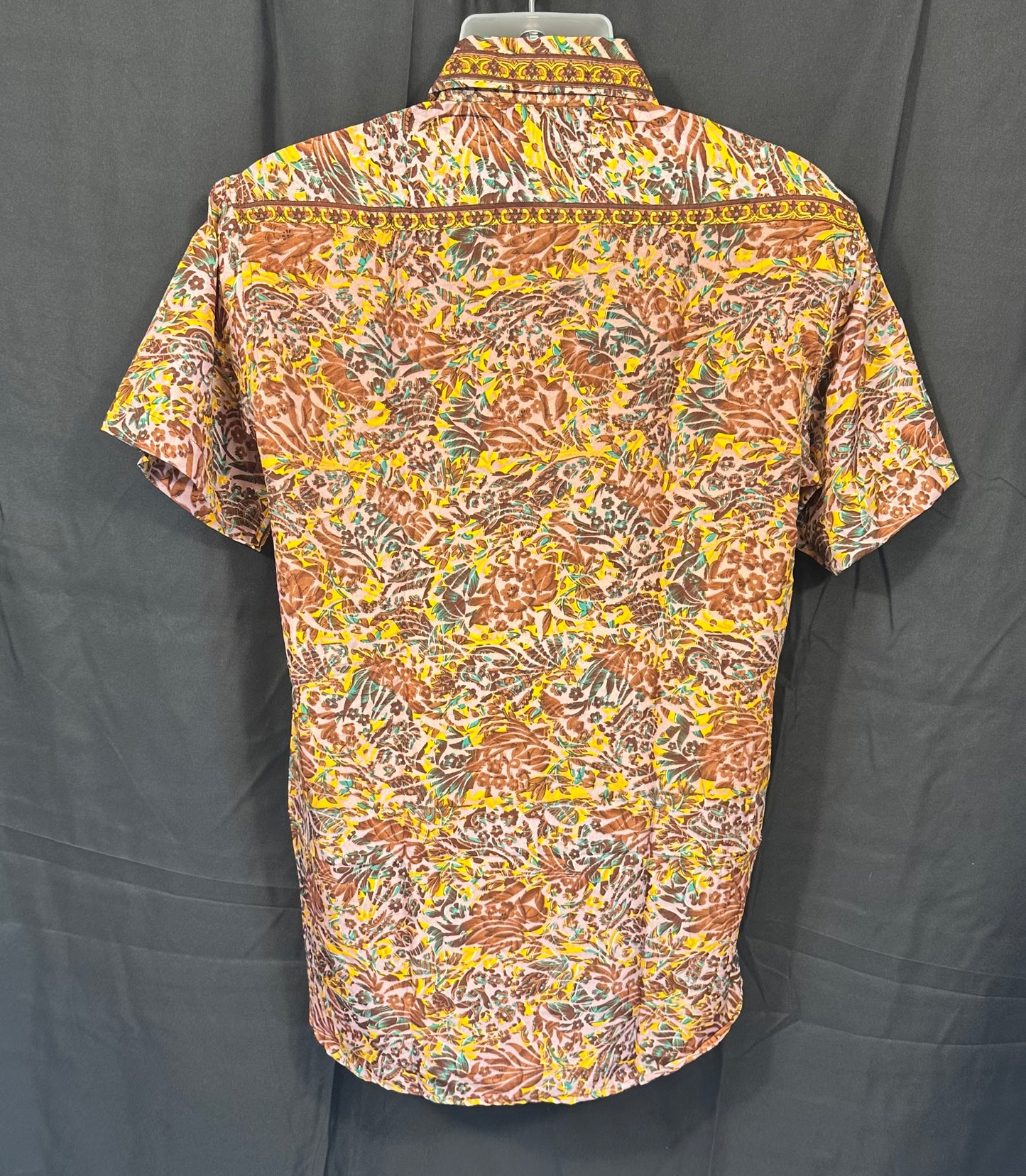Men's Short Sleeve Shirt (M)