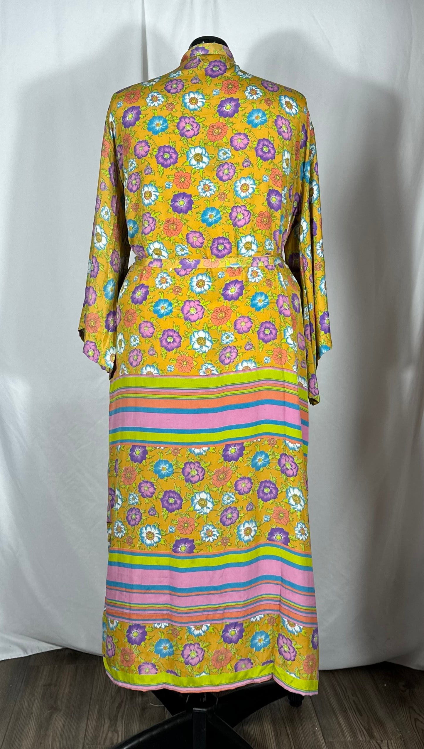 Bell Sleeved Lounge Wrap
