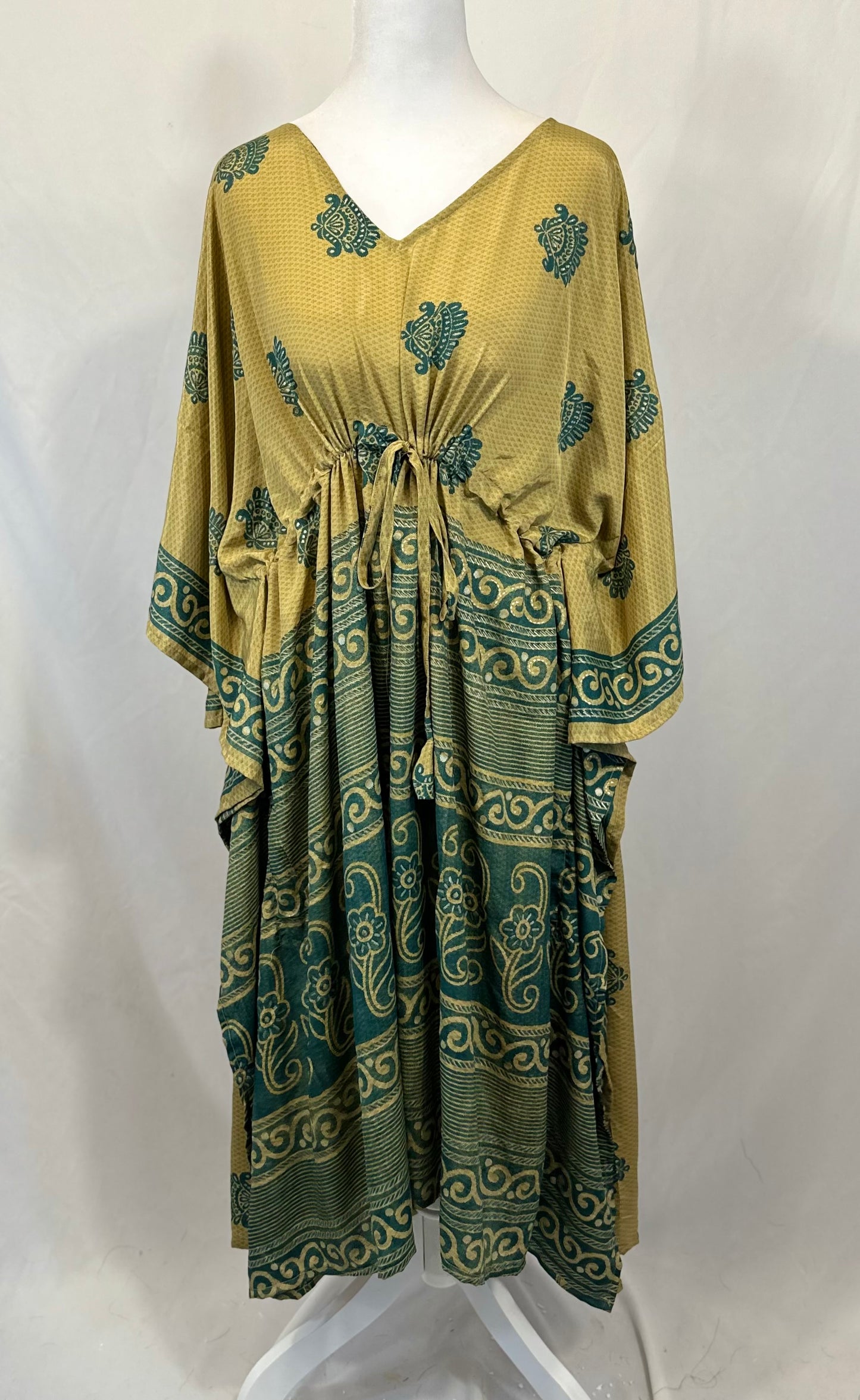Plus Nahima Kaftan (Tea Length)