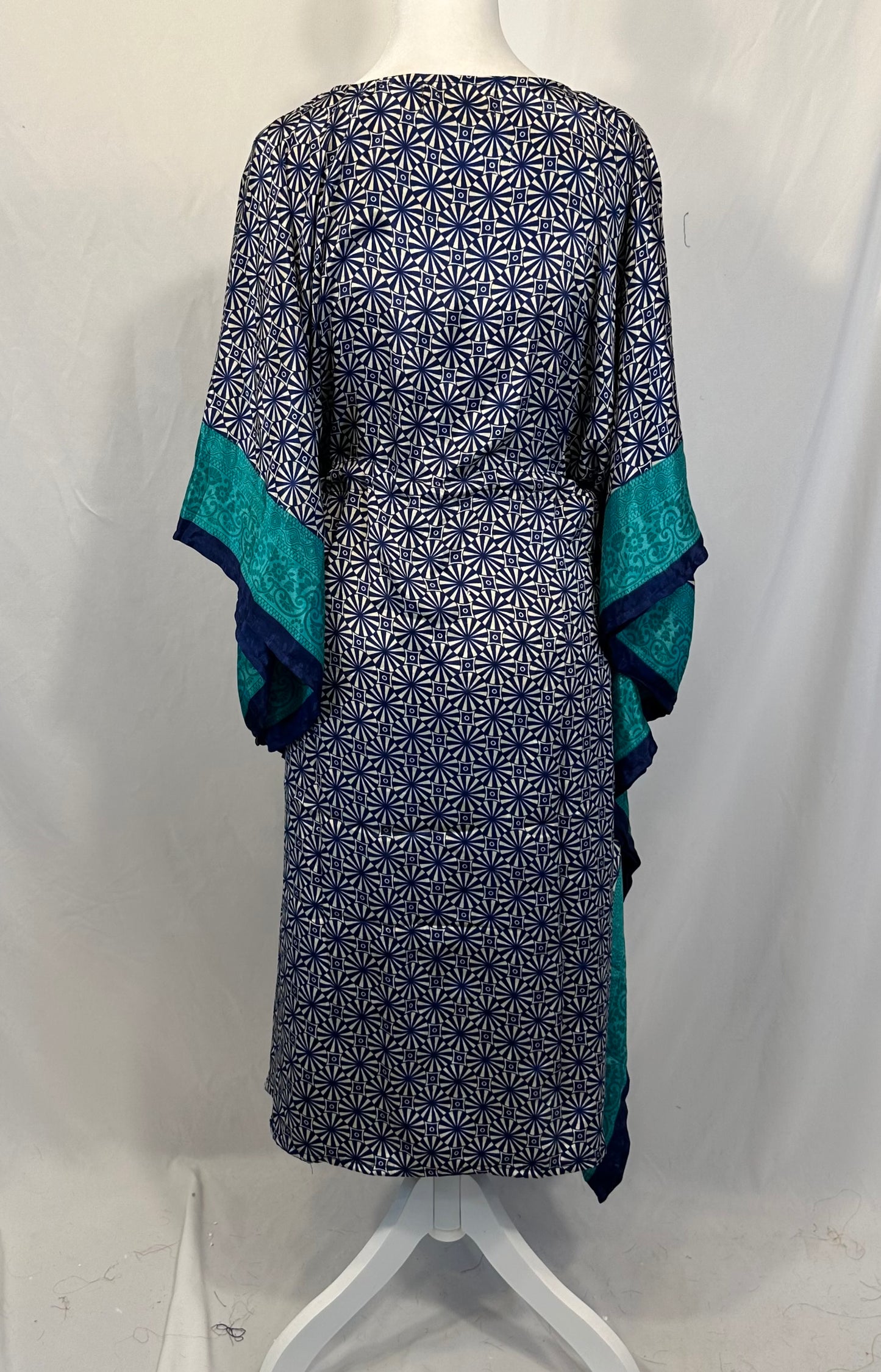Slim Nahima Kaftan (Tea Length)