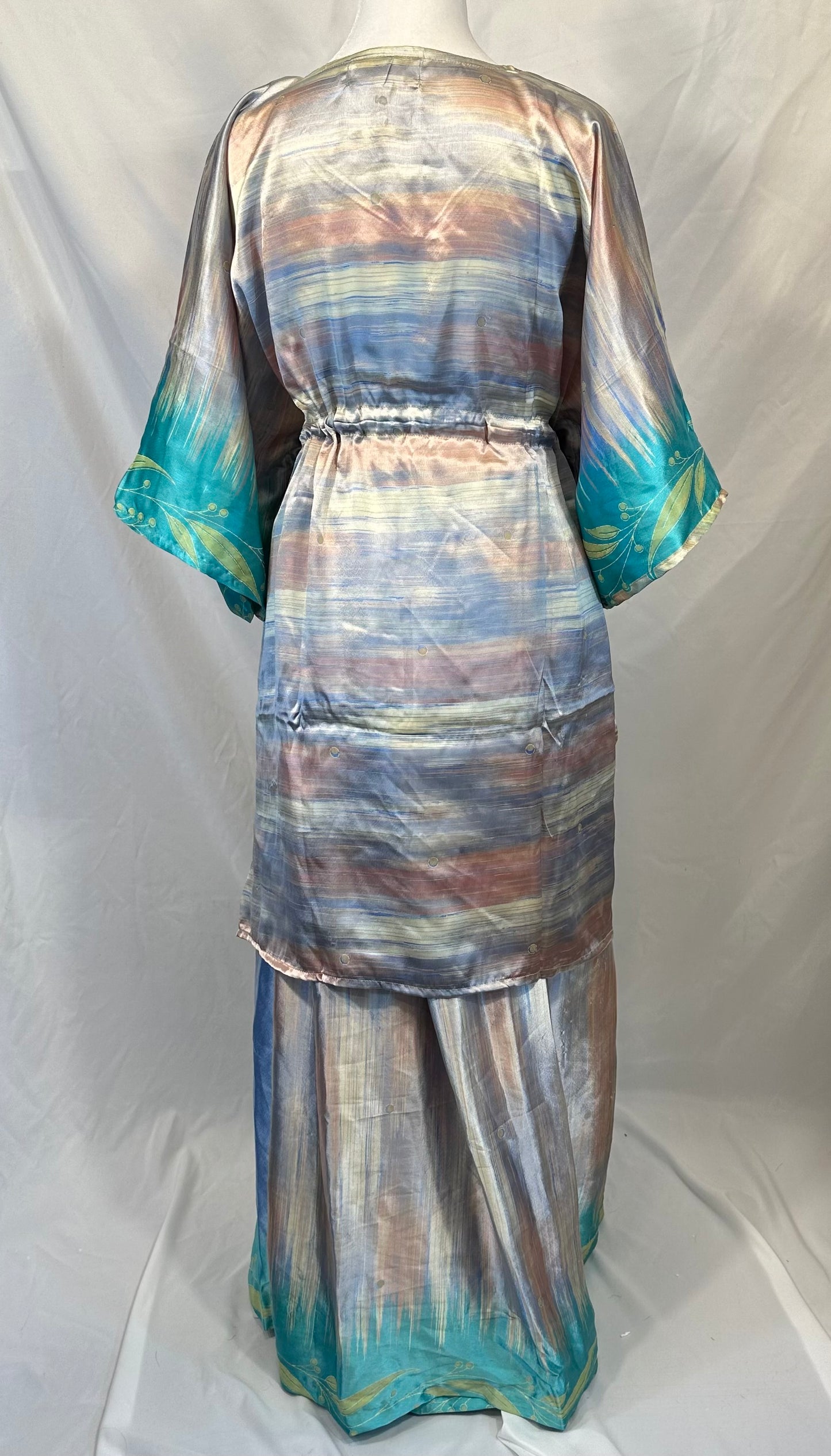 Plus Nahima Kaftan Set