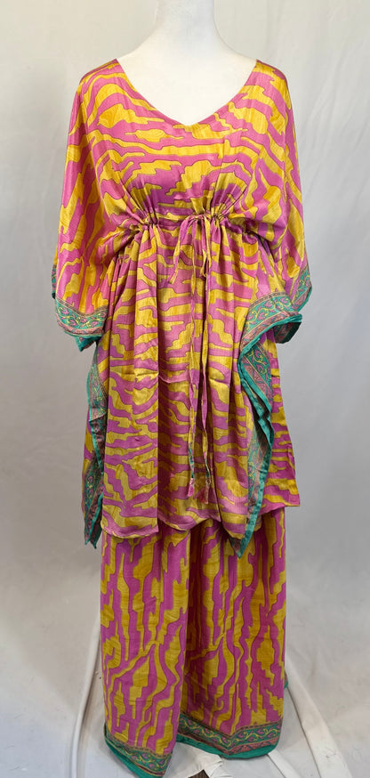 Plus Nahima Kaftan Set