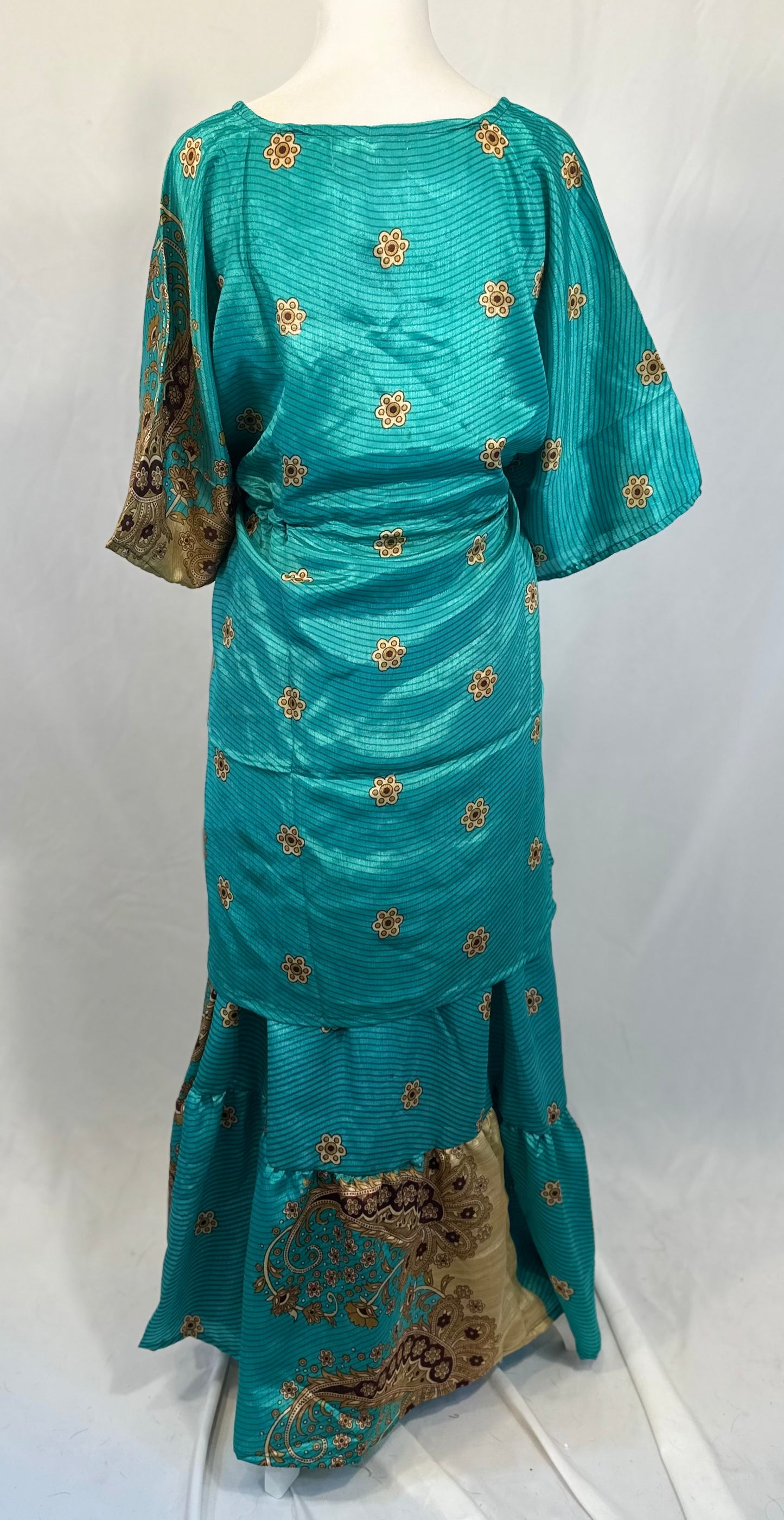 Plus Nahima Kaftan Set