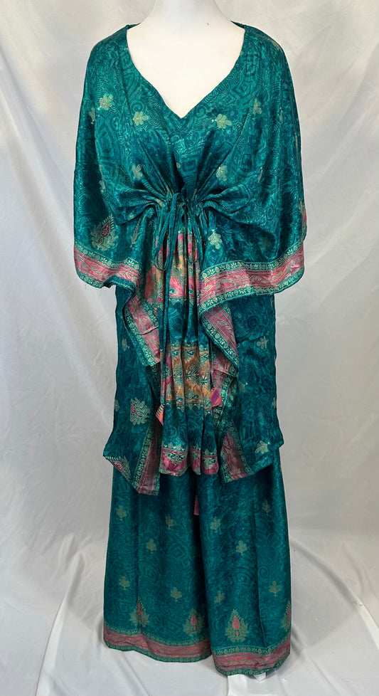 Plus Nahima Kaftan Set