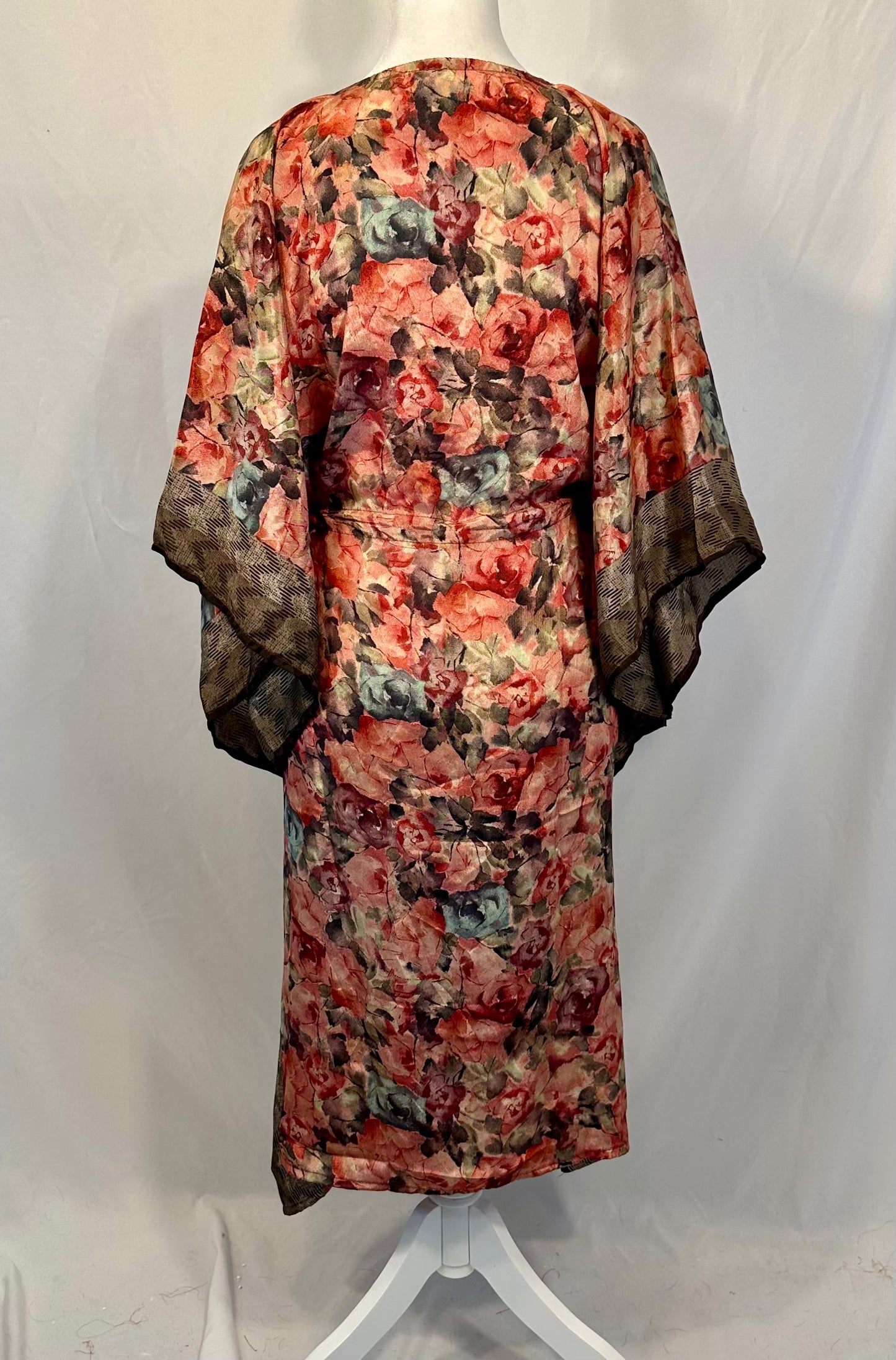 Slim Nahima Kaftan (Tea Length)