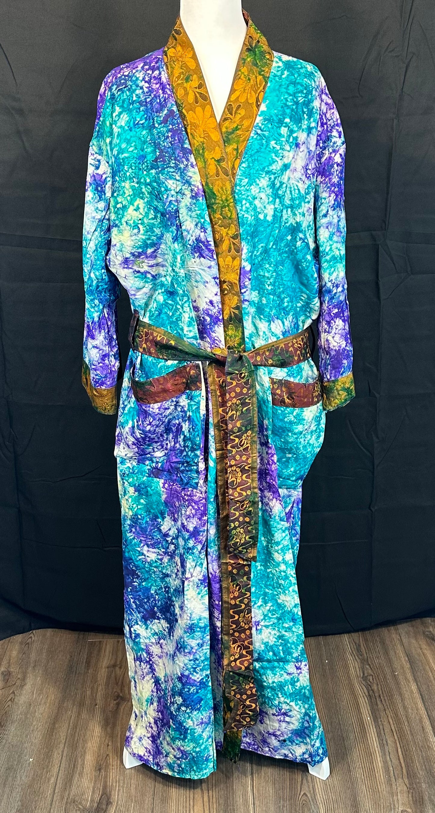 Taya Kimono