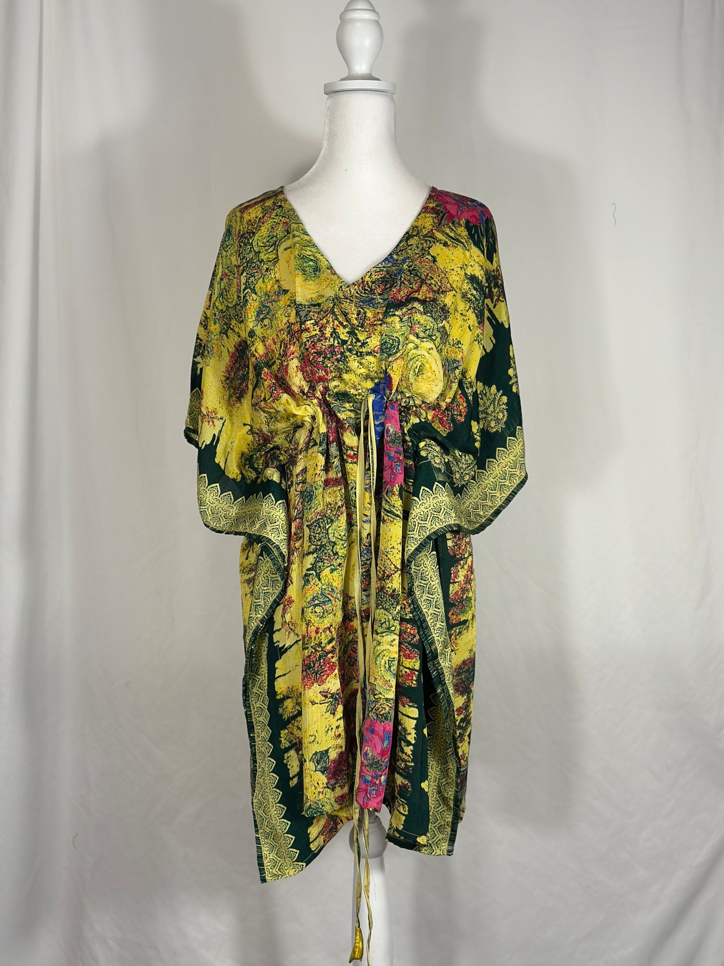 Plus Nahima Kaftan Top