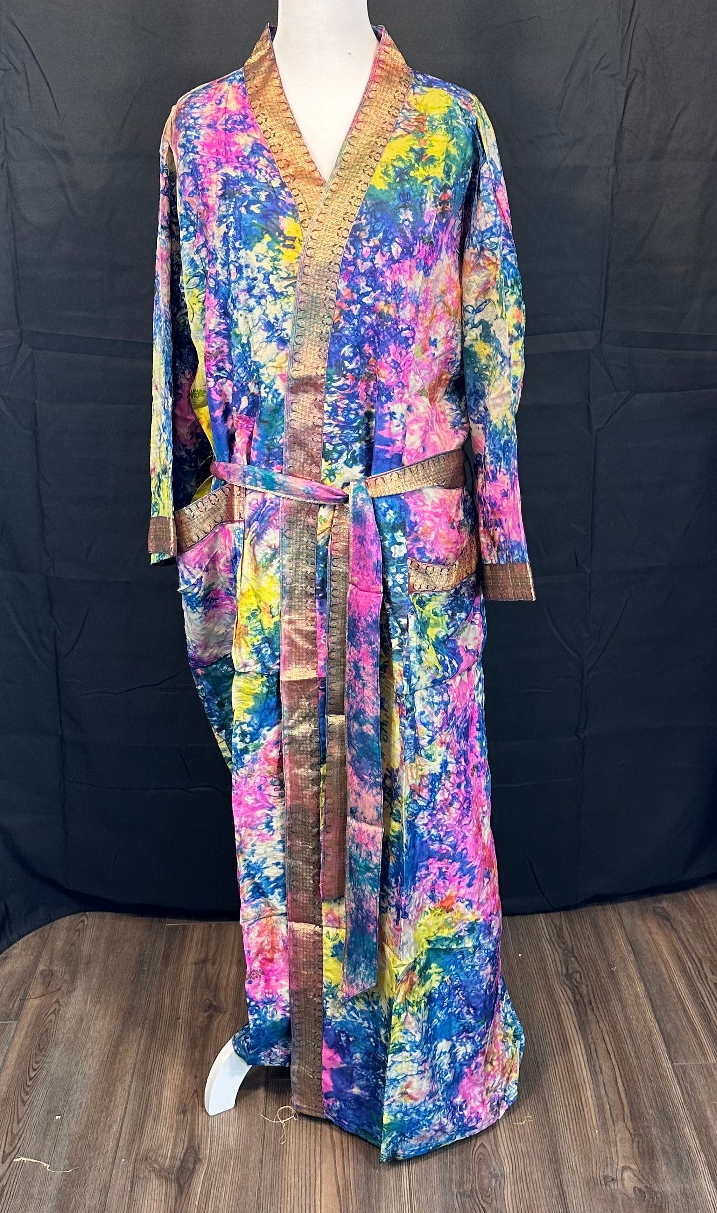 Taya Kimono