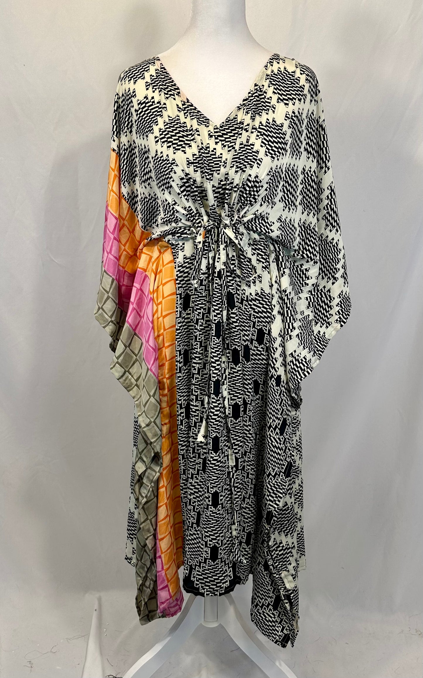 Slim Nahima Kaftan (Tea Length)