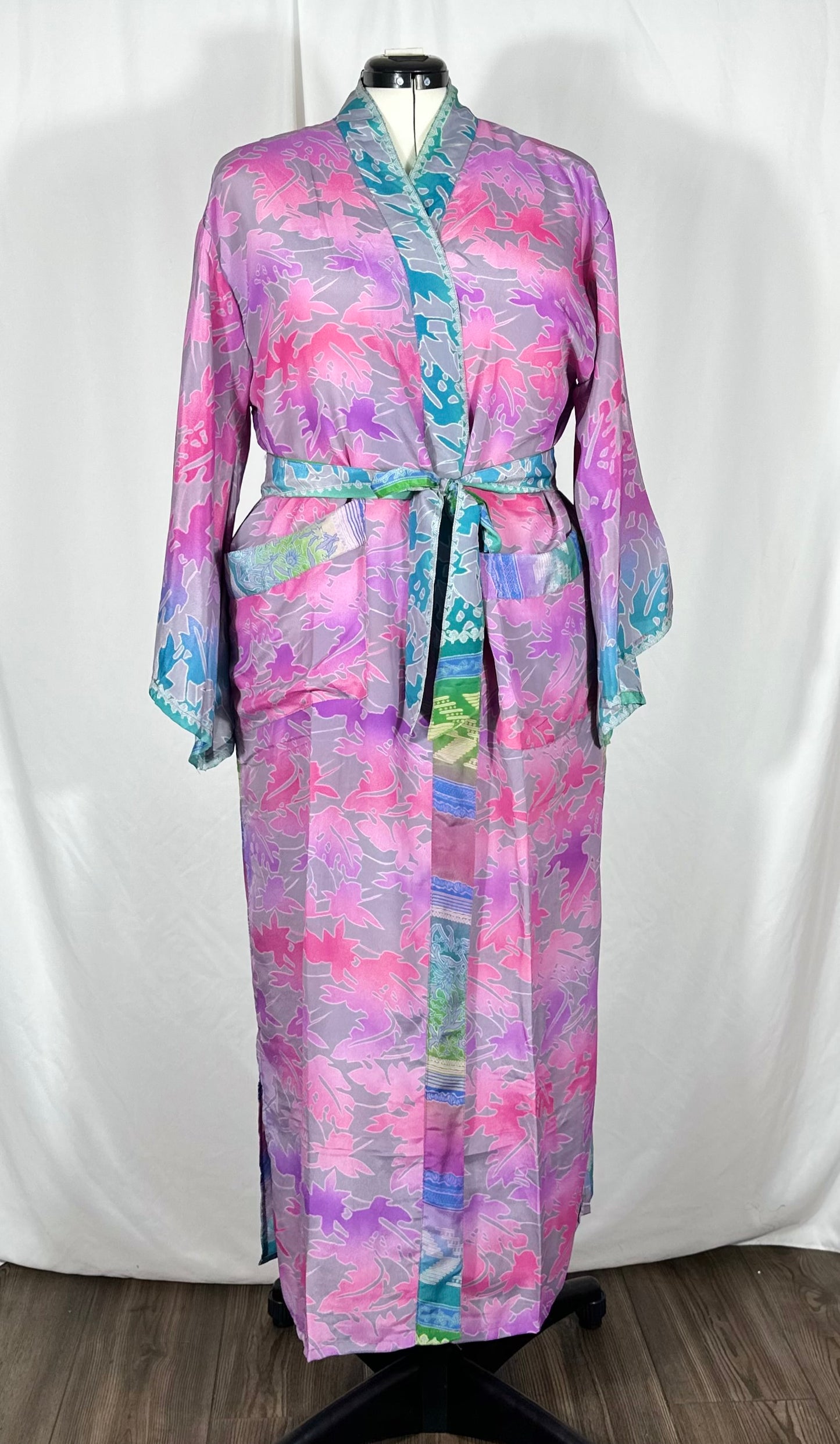 Bell Sleeved Lounge Wrap