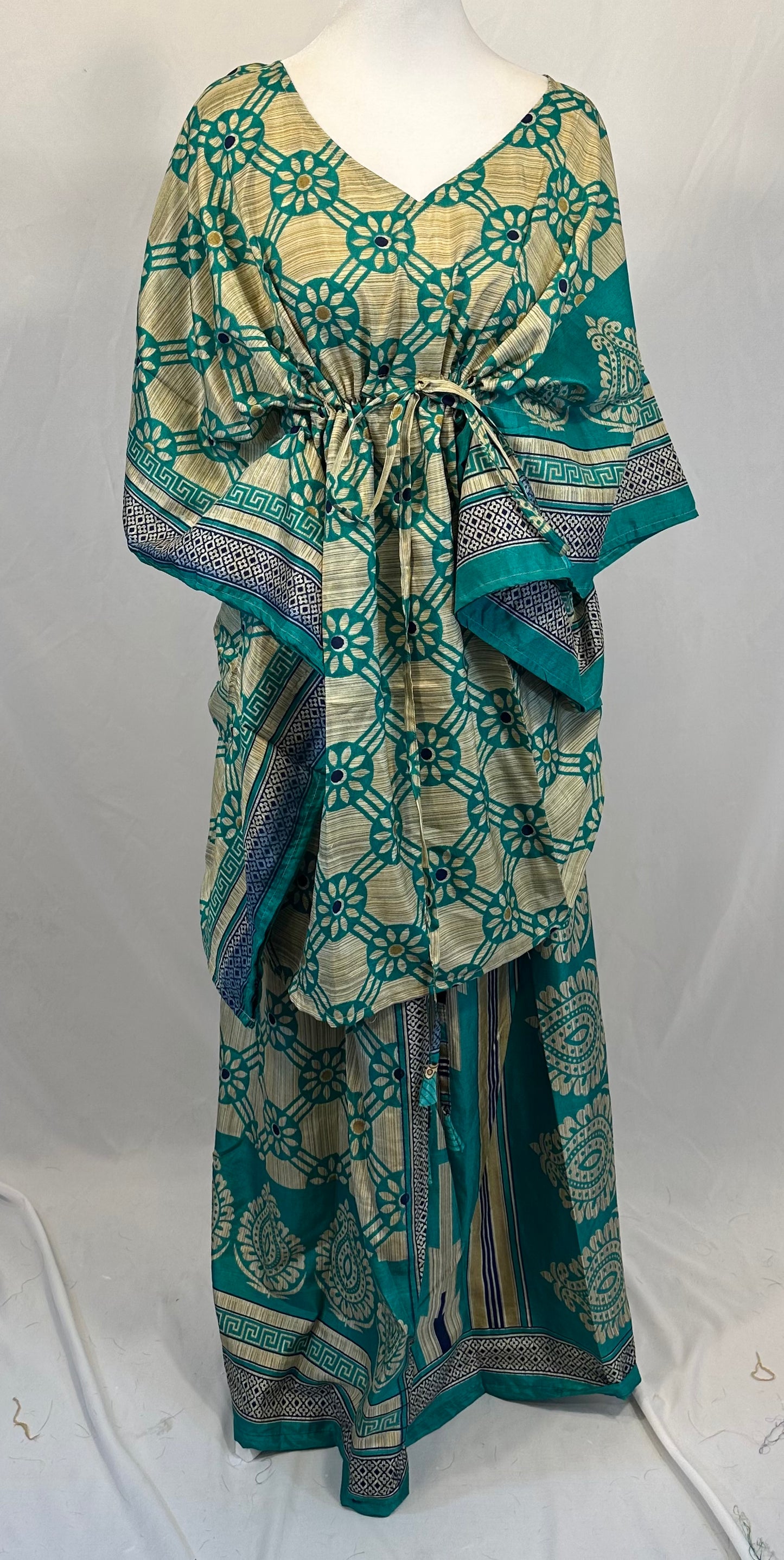 Goddess Nahima Kaftan Set